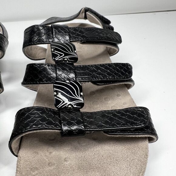 Vionic Women's Amber Sandal Size 6 Black Croc Strappy Adjustable Flat Shoe - Picture 10 of 10